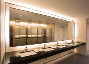 row-of-bathroom-sinks-in-a-commercial-property-bathroom