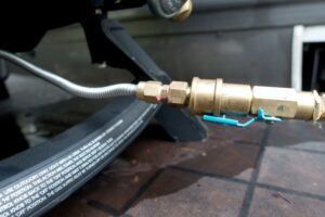 gas-line-connection-to-a-barbecue-grill