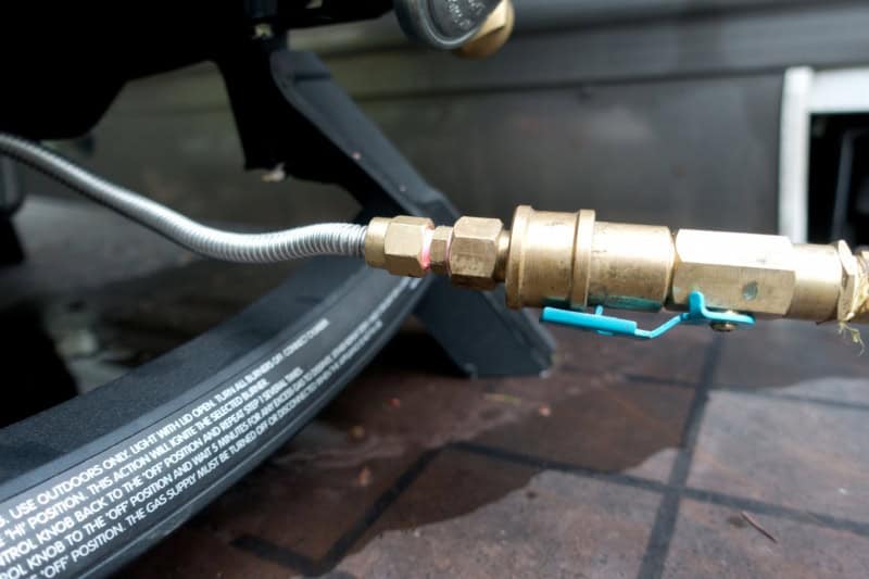 gas line connection to a barbecue grill